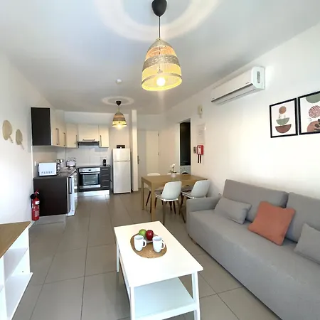Apartament Coastal Escape